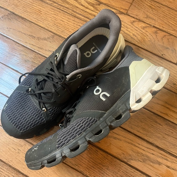 On Running Cloudflyer 8.5 - Picture 2 of 12